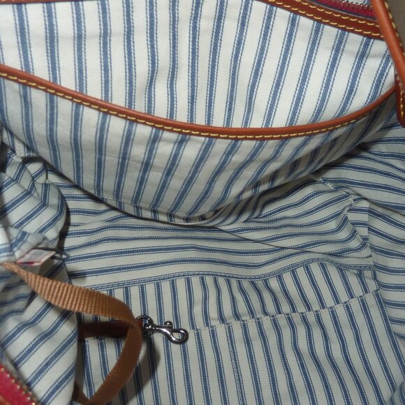 Excellent/MINT Condition Dooney & Bourke Large Tote, Shoulder Purse - Picture 12 of 13